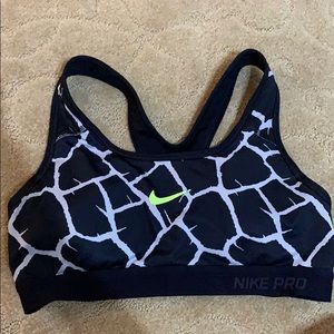 nike sports bra